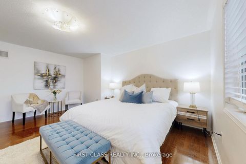 Photo 15 at 79 Carnoustie Crescent, Jefferson, Richmond Hill