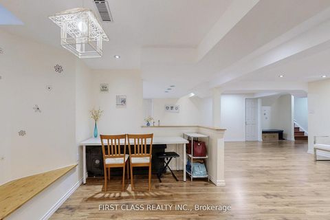 Photo 31 at 79 Carnoustie Crescent, Jefferson, Richmond Hill