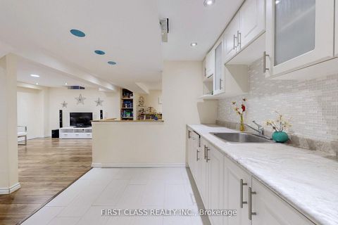 Photo 33 at 79 Carnoustie Crescent, Jefferson, Richmond Hill