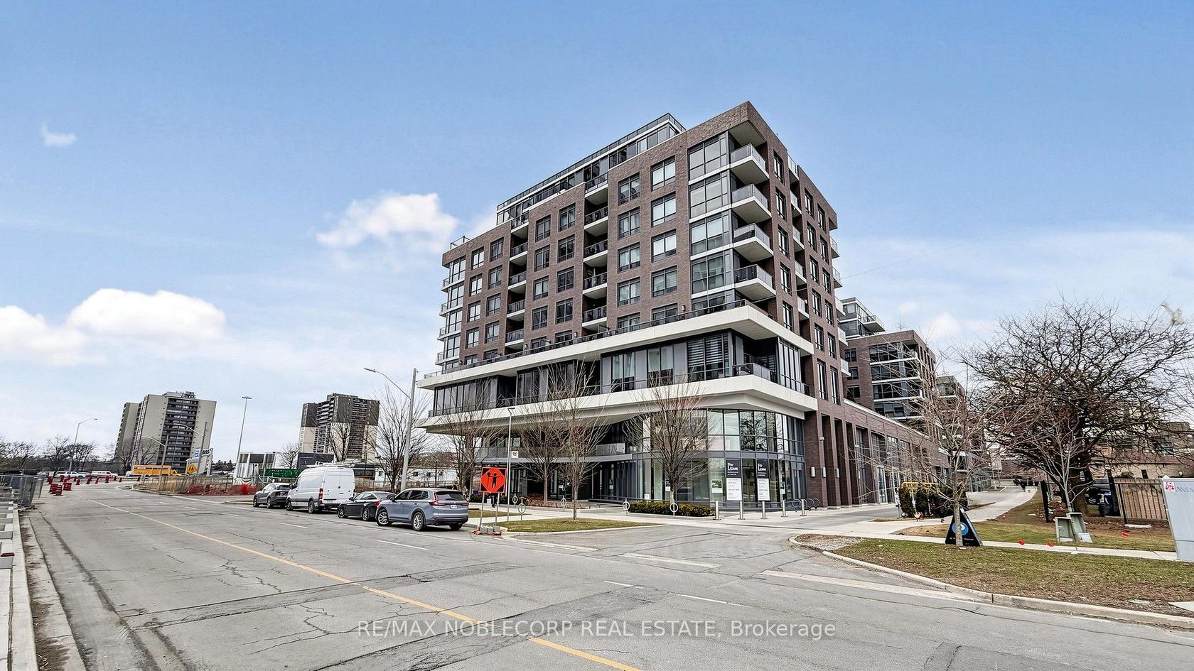 1005 - 10 Gibbs Road, City Centre West, Toronto photo number 2