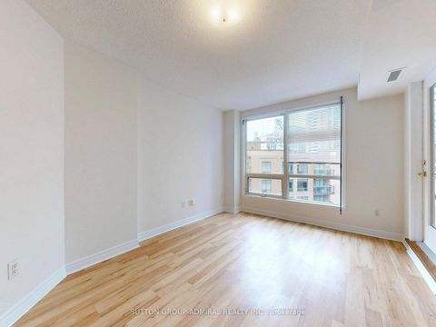Photo 6 at 812 - 100 Hayden Street, Yonge Corridor, Toronto