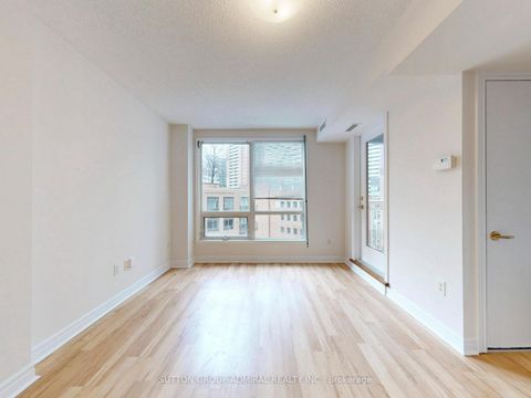 Photo 7 at 812 - 100 Hayden Street, Yonge Corridor, Toronto