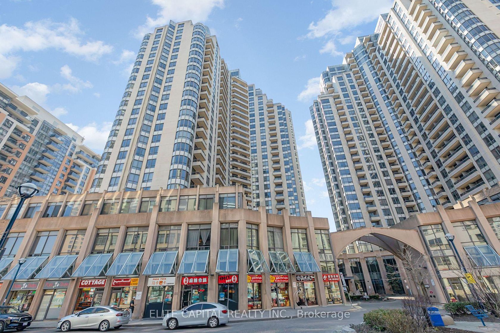 2018 - 15 Northtown Way, Willowdale East, Toronto photo number 2