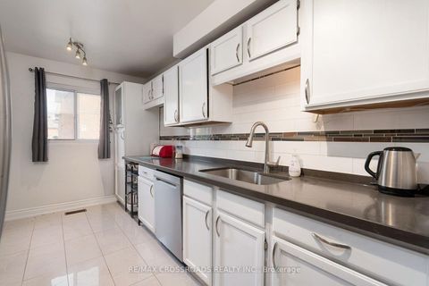 Photo 7 at 65 - 10 Rodda Boulevard, West Hill, Toronto