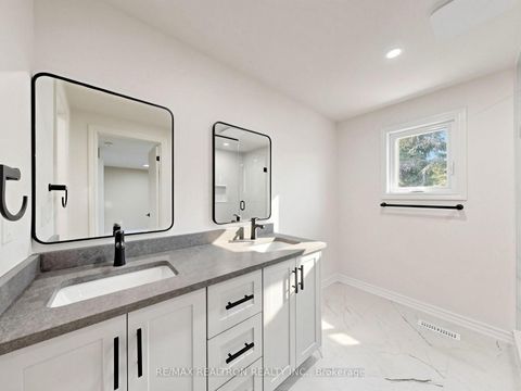 Photo 13 at 20 Harnworth Drive, Hillcrest Village, Toronto