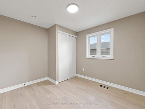 Photo 17 at 20 Harnworth Drive, Hillcrest Village, Toronto