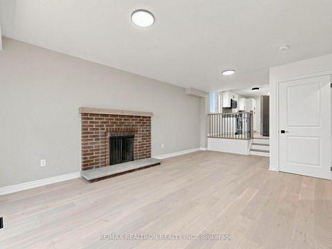 Photo 22 at 20 Harnworth Drive, Hillcrest Village, Toronto