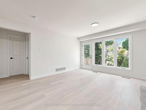 Photo 23 at 20 Harnworth Drive, Hillcrest Village, Toronto