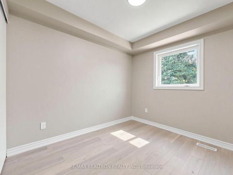 Photo 25 at 20 Harnworth Drive, Hillcrest Village, Toronto
