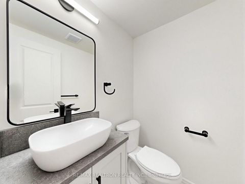 Photo 28 at 20 Harnworth Drive, Hillcrest Village, Toronto