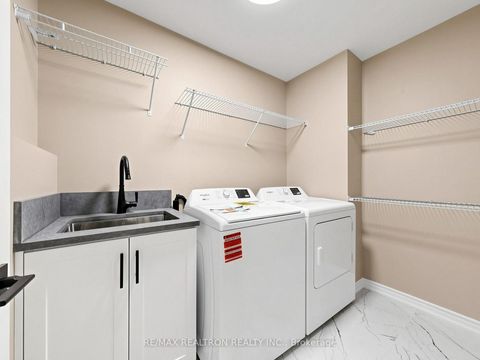 Photo 34 at 20 Harnworth Drive, Hillcrest Village, Toronto