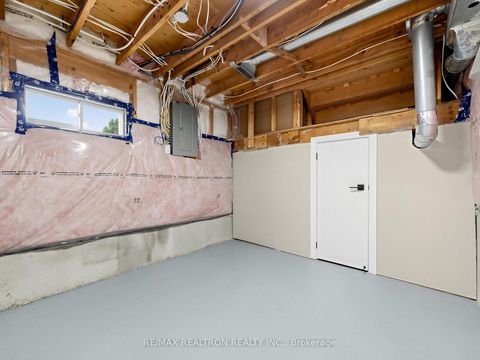 Photo 35 at 20 Harnworth Drive, Hillcrest Village, Toronto