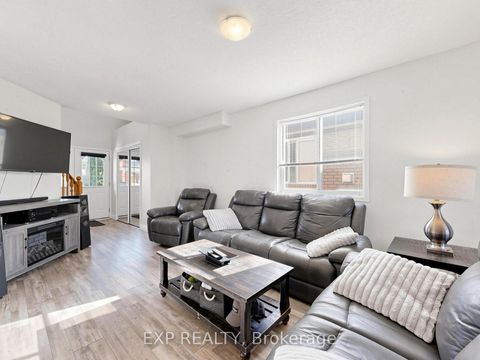 Photo 4 at 6 Booth Lane, Painswick South, Barrie