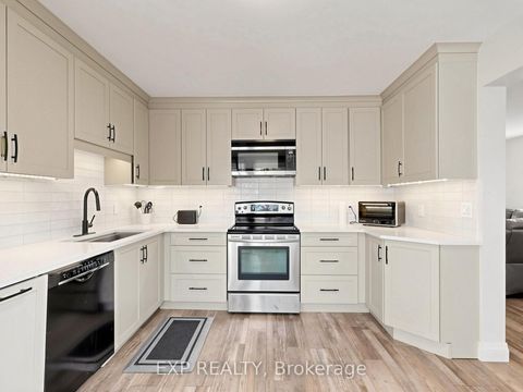 Photo 8 at 6 Booth Lane, Painswick South, Barrie