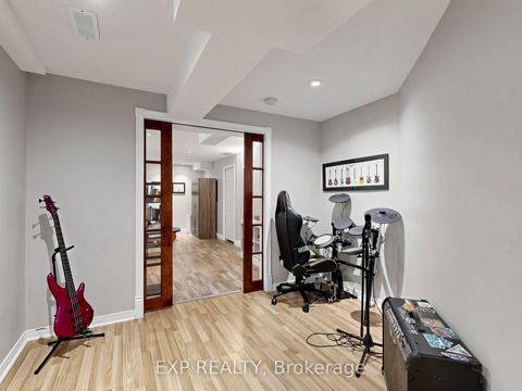 Photo 32 at 6 Booth Lane, Painswick South, Barrie