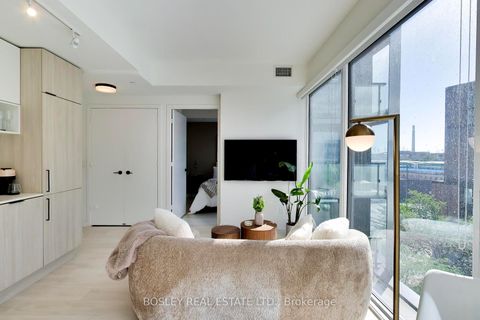 Photo 2 at S 450 - 35 Rolling Mills Road, Waterfront Communities C8, Toronto