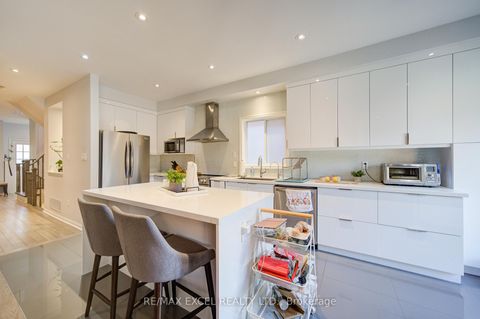 Photo 18 at 6 Sapphire Drive, Rouge Woods, Richmond Hill