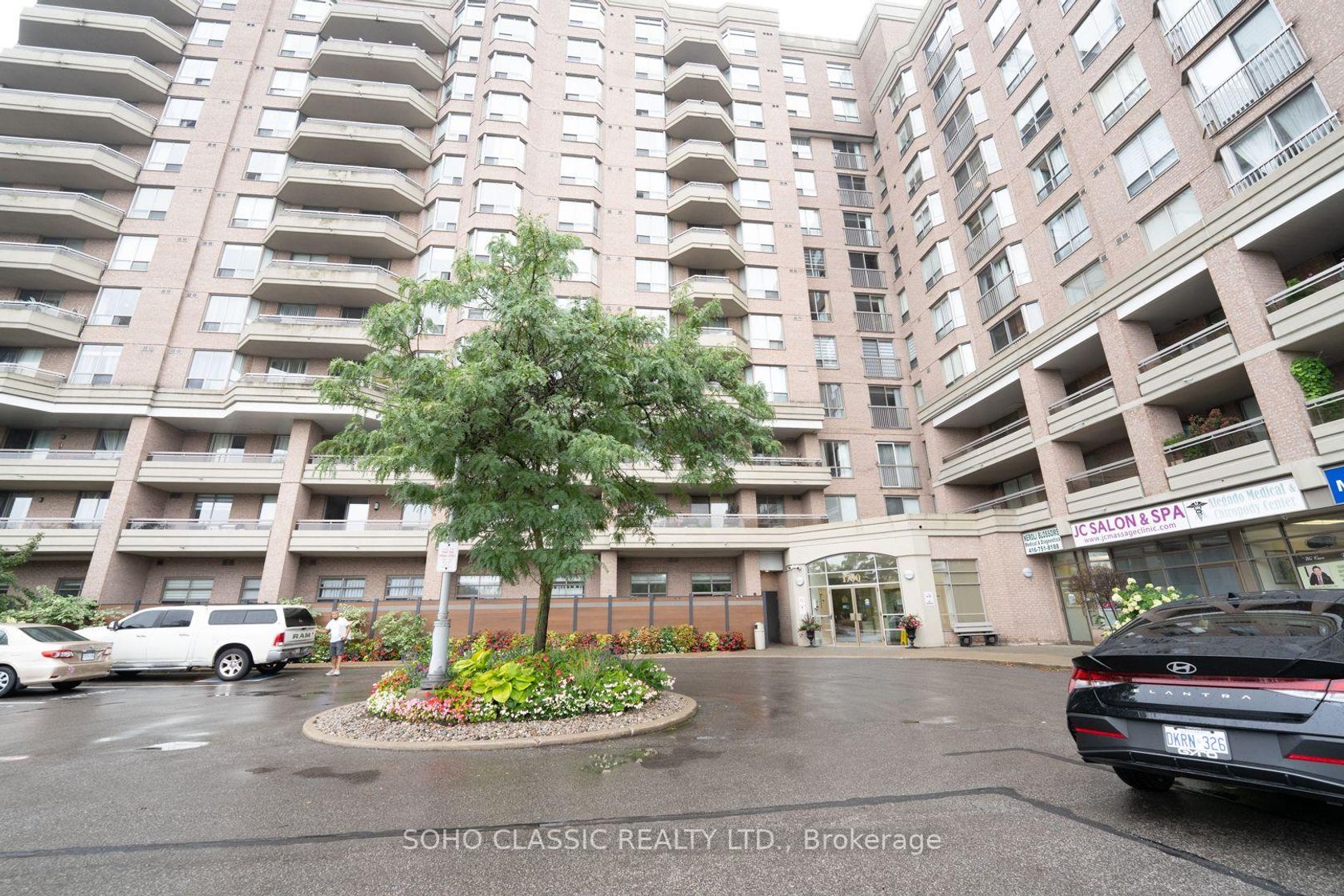 809 - 1700 Eglinton Avenue E, Victoria Village, Toronto photo number 2