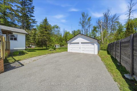 Photo 2 at 644 Rose Lane, Alcona, Innisfil