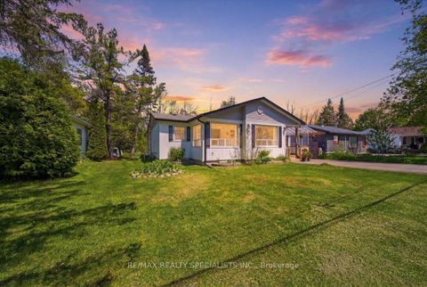 Photo 3 at 644 Rose Lane, Alcona, Innisfil