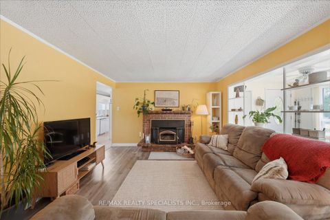 Photo 15 at 644 Rose Lane, Alcona, Innisfil