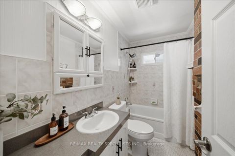 Photo 25 at 644 Rose Lane, Alcona, Innisfil