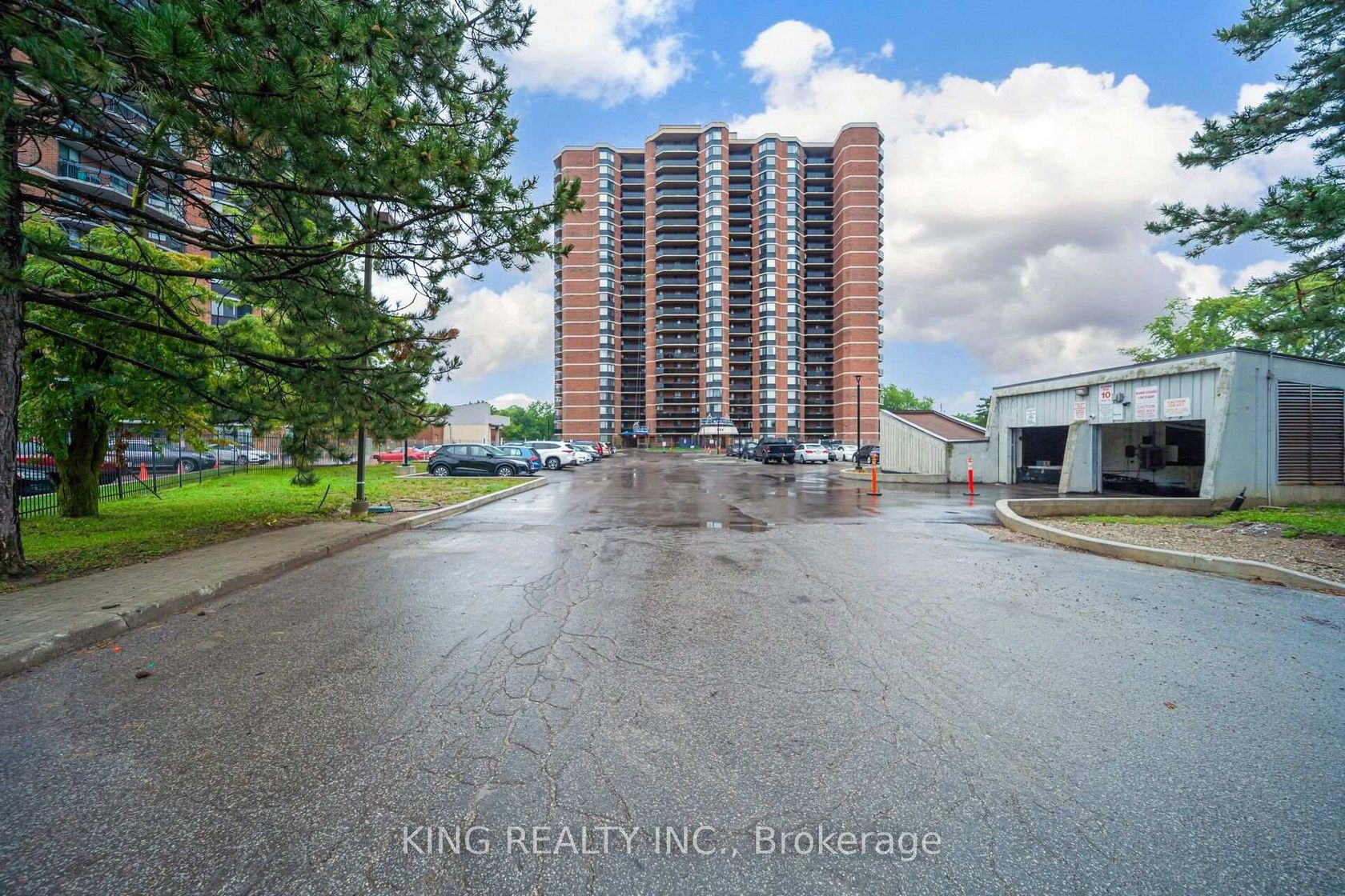309 - 234 Albion Road, Old Rexdale, Toronto photo number 2