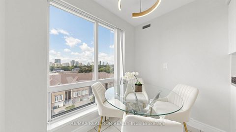 Photo 12 at 608 - 1 Hycrest Avenue, Willowdale East, Toronto