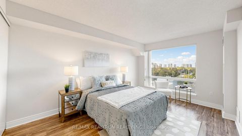 Photo 13 at 608 - 1 Hycrest Avenue, Willowdale East, Toronto