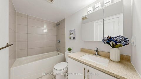 Photo 15 at 608 - 1 Hycrest Avenue, Willowdale East, Toronto