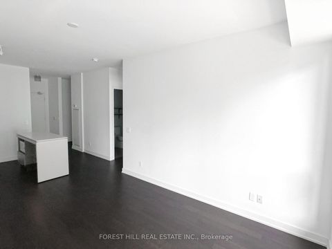 Photo 4 at 440 - 1030 King Street W, Niagara, Toronto