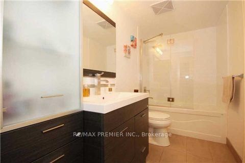 Photo 1 at 605 - 8 Scollard Street S, Annex, Toronto