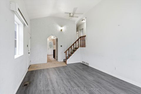 Photo 7 at 8 Pandora Circle, Woburn, Toronto
