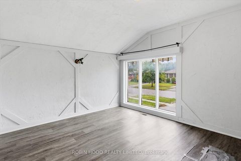 Photo 16 at 8 Pandora Circle, Woburn, Toronto