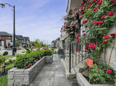 Photo 8 at 150 Cannes Avenue, Vellore Village, Vaughan