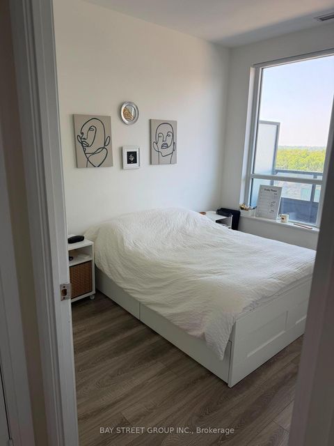 Photo 6 at 811 - 2 Anndale Drive, Willowdale East, Toronto