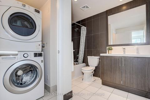 Photo 25 at 811 - 2 Anndale Drive, Willowdale East, Toronto