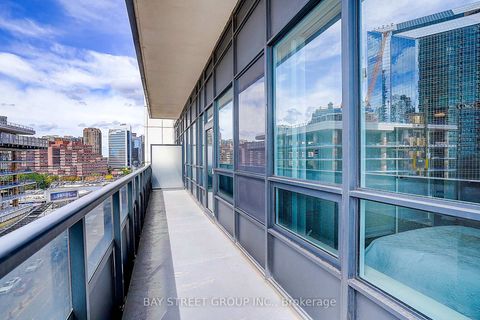 Photo 31 at 811 - 2 Anndale Drive, Willowdale East, Toronto