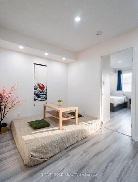 Photo 4 at 608 - 15 Laidlaw Street, South Parkdale, Toronto