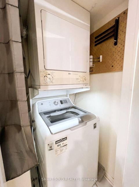 Photo 8 at 608 - 15 Laidlaw Street, South Parkdale, Toronto