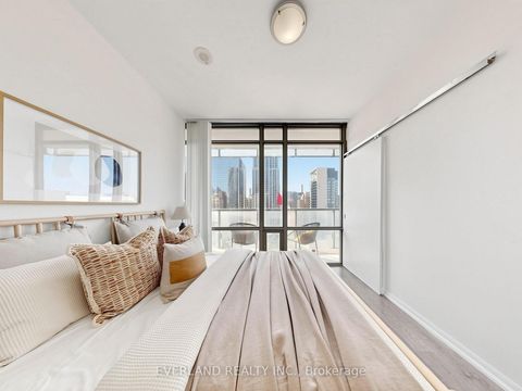 Photo 17 at 2303 - 38 Grenville Street, Bay Street Corridor, Toronto