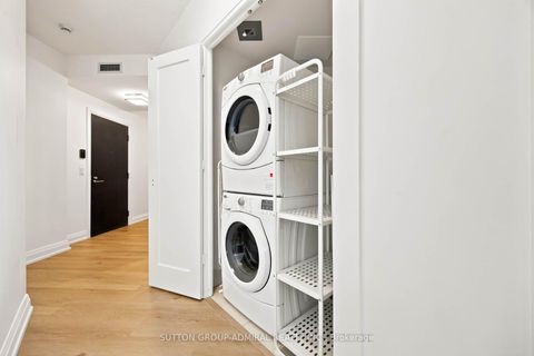 Photo 17 at 2825 - 5 Sheppard Avenue E, Willowdale East, Toronto