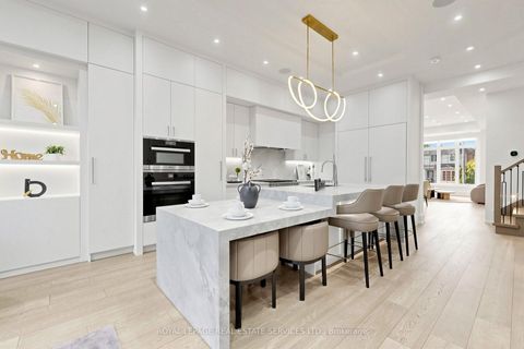 Photo 11 at 383 Melrose Avenue, Nortown, Toronto