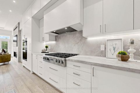 Photo 12 at 383 Melrose Avenue, Nortown, Toronto