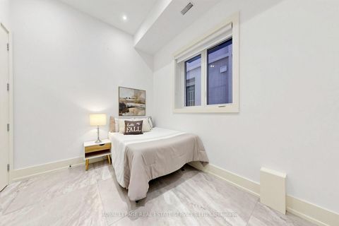 Photo 32 at 383 Melrose Avenue, Nortown, Toronto