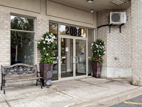 Photo 3 at 808 - 2088 Lawrence Avenue W, Weston, Toronto