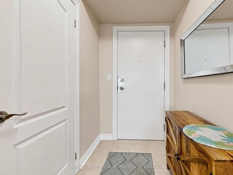 Photo 8 at 808 - 2088 Lawrence Avenue W, Weston, Toronto