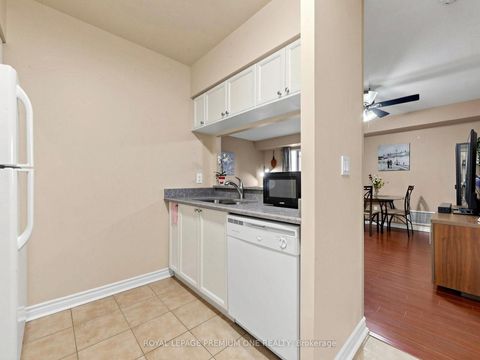 Photo 18 at 808 - 2088 Lawrence Avenue W, Weston, Toronto