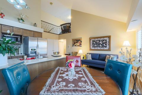 Photo 6 at 24 - 649D Warden Avenue, Birchmount, Toronto