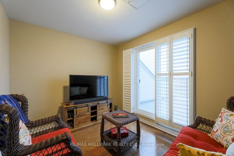 Photo 15 at 24 - 649D Warden Avenue, Birchmount, Toronto